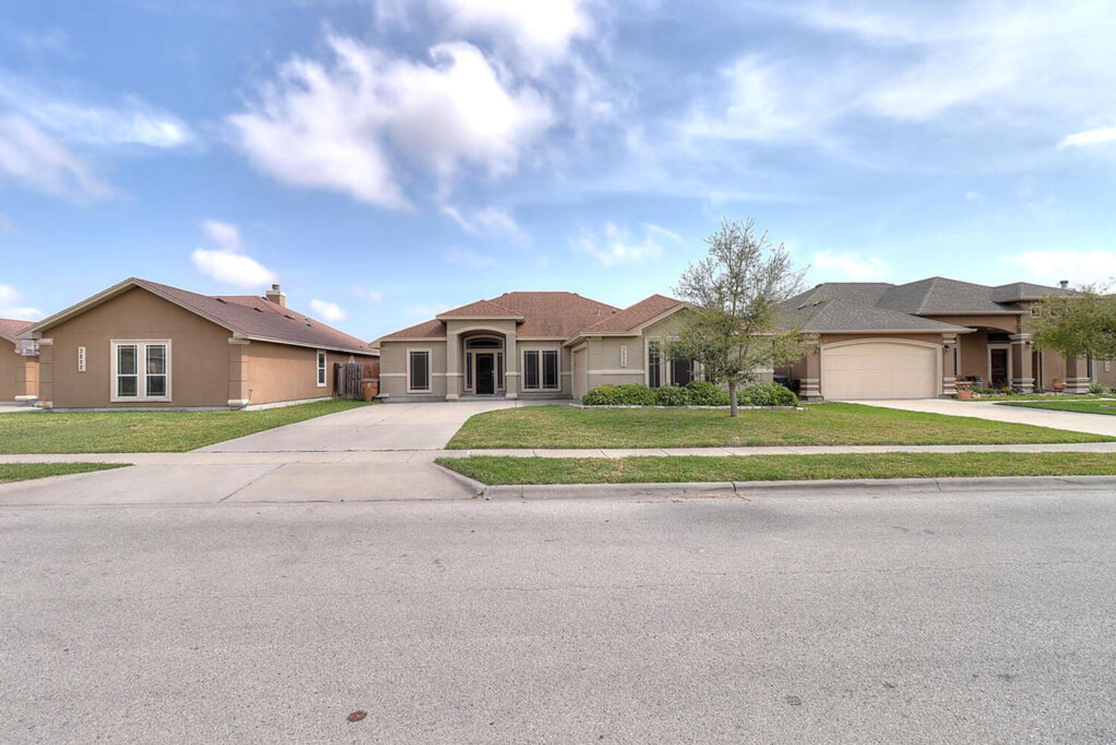 Corpus Christi House: 3826 Truxton Dr.