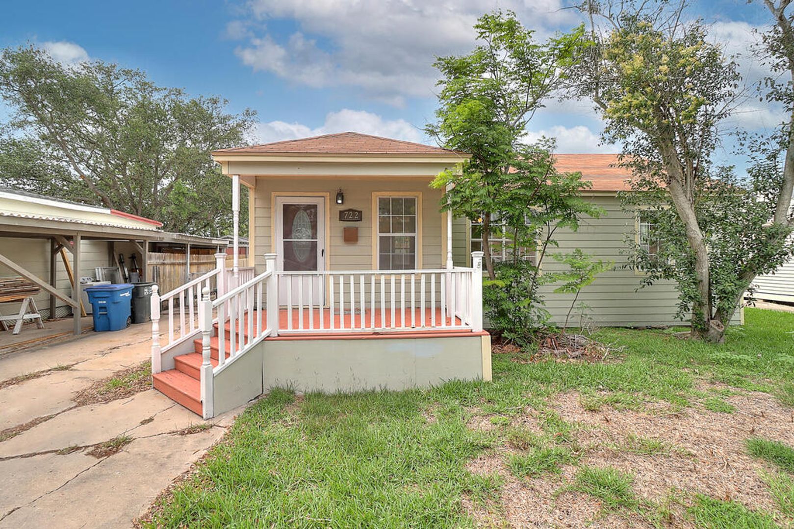 Corpus Christi House: 722 Ralston Avenue