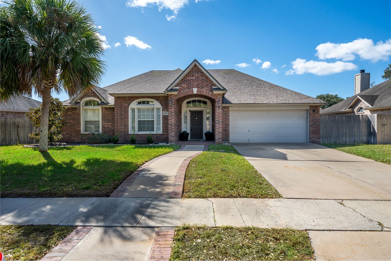 Corpus Christi House: 5613 Les Parre St