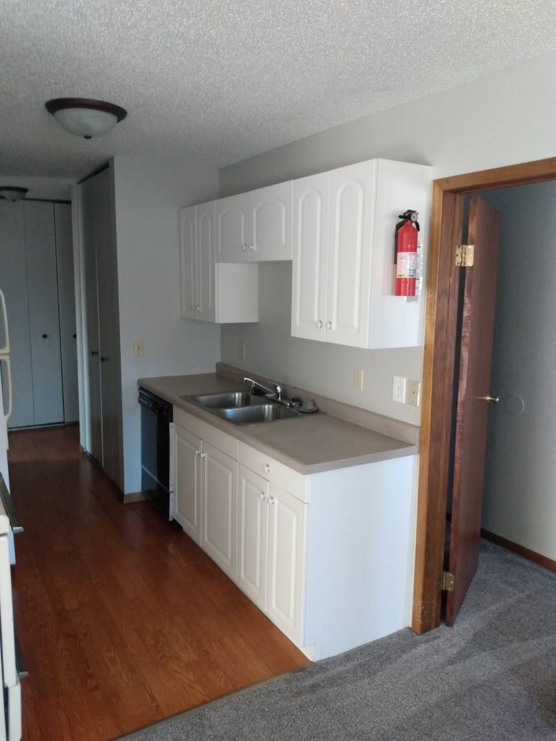 Granite Falls Apartment: 1040 & 1090 17th St