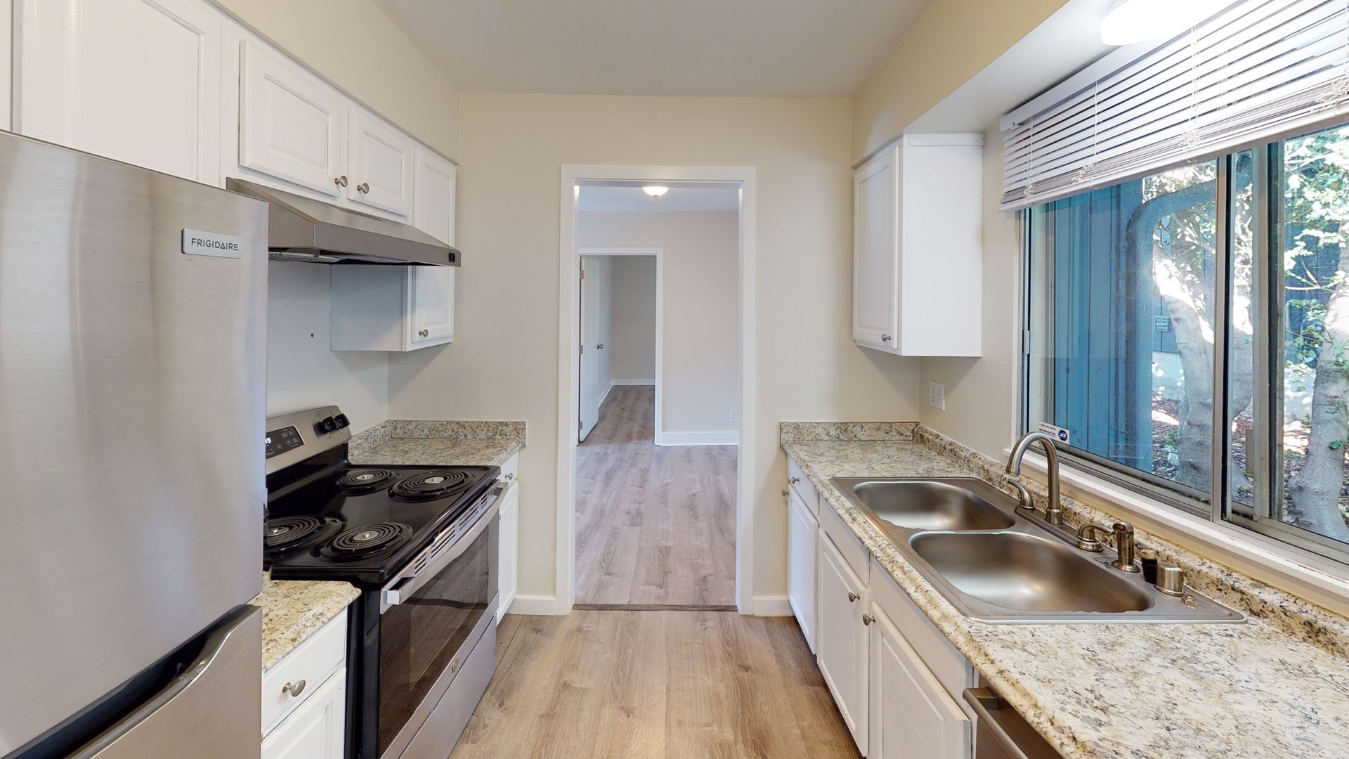 Federal Way Apartment: 28606 25th Pl S