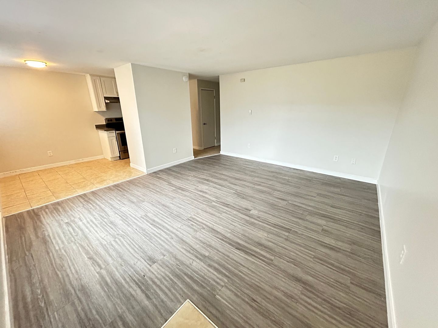 Tukwila Apartment: 3700 South Center Blvd