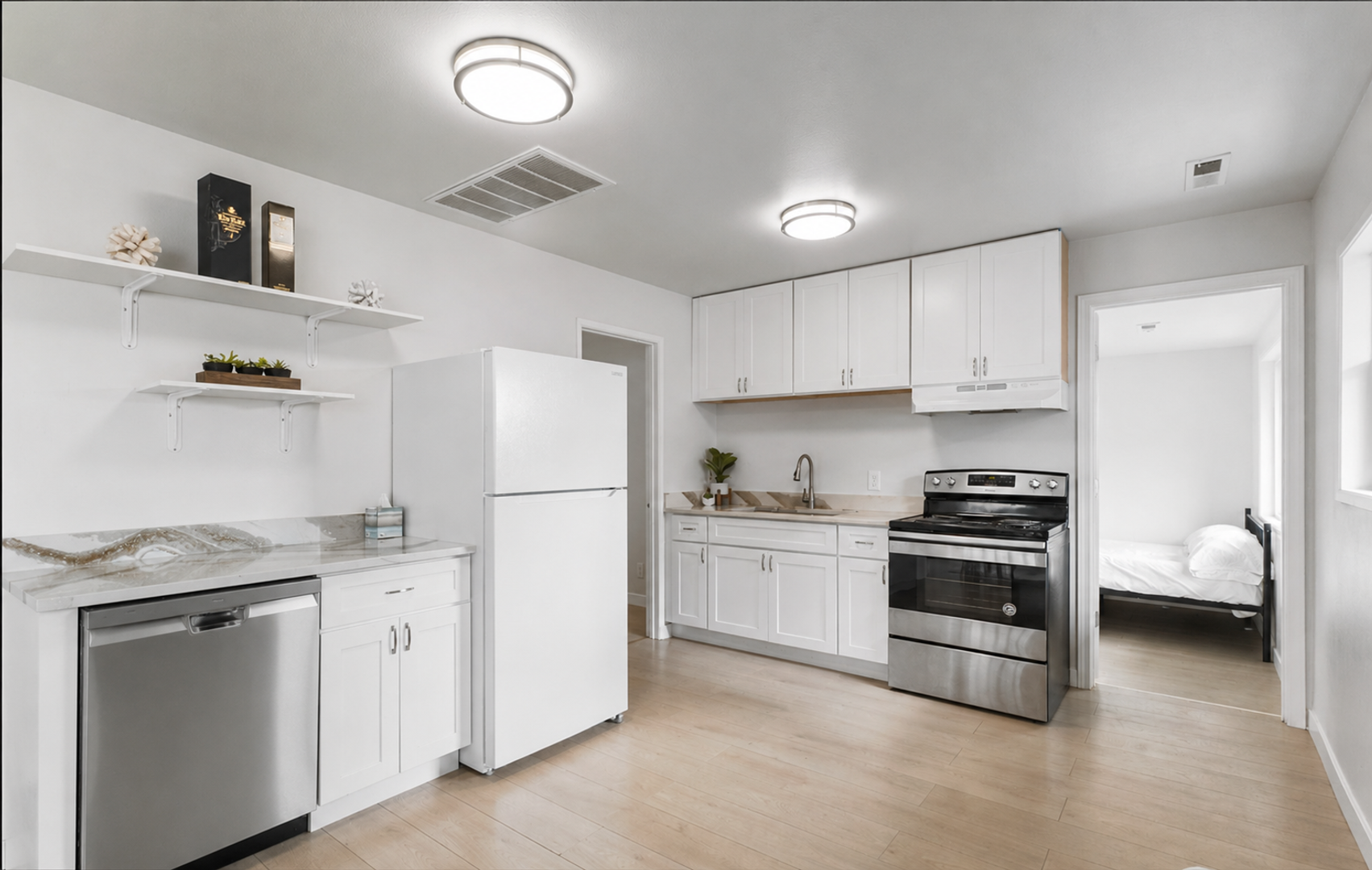 Seattle House: 120 S 108th St