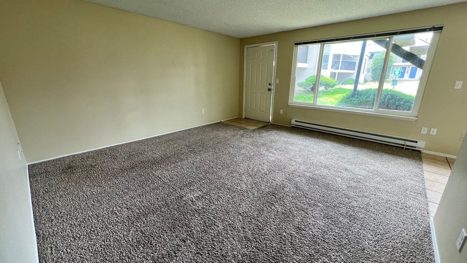 Tukwila Apartment: 3700 South Center Blvd