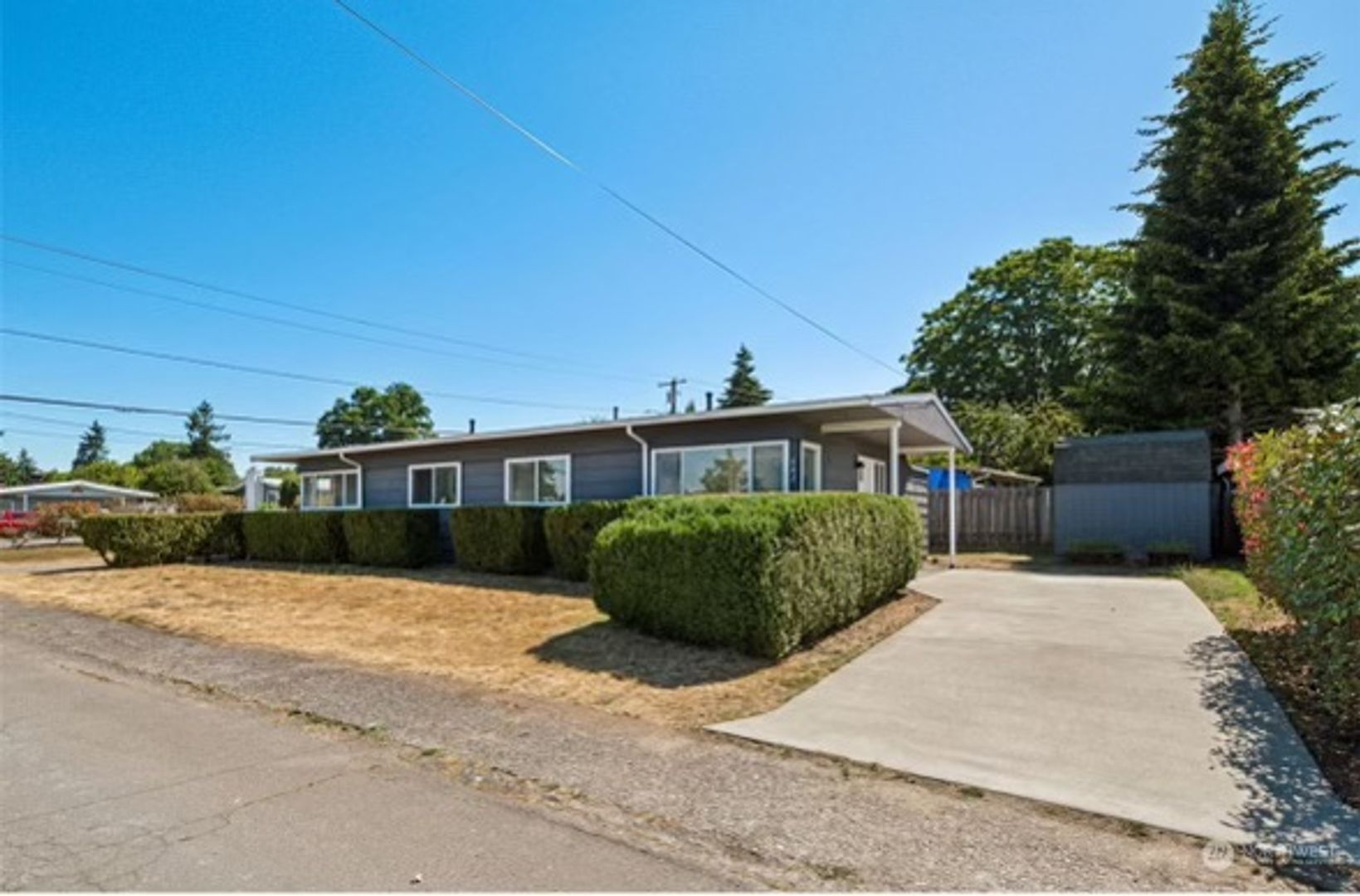 Renton Townhome: 684 Dayton Ave NE