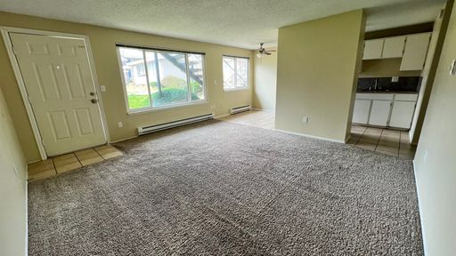 Spacious 1 BR with Washer and Dryer