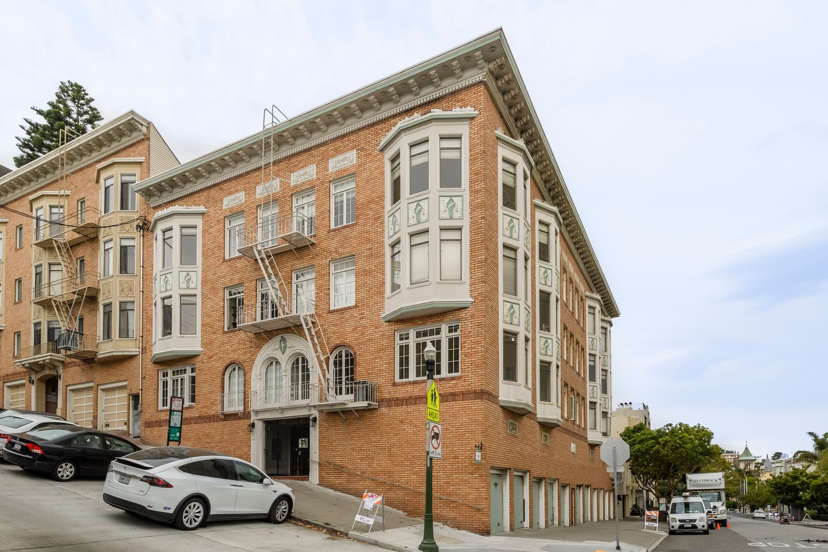 San Francisco Apartment: 2755 Webster Street