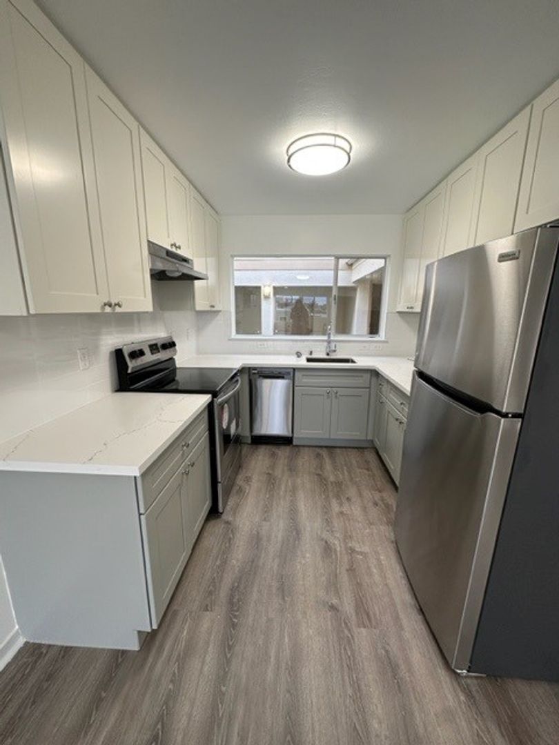 SAN FRANCISCO Apartment: 675 MONTEREY BLVD.