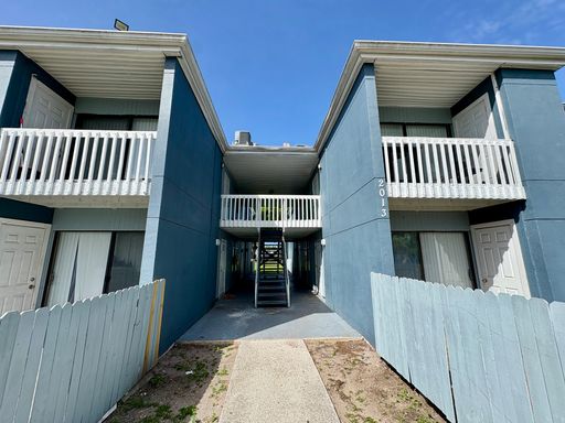 2013 5th St W - Unit A – photo 1