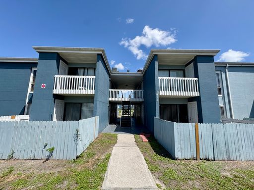 1911 5th St W - Unit E – photo 1