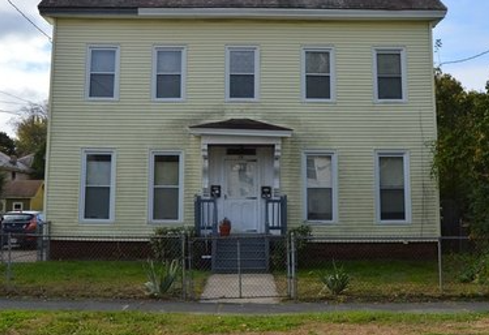 Westfield Street Apartment: 36 Orange Street 2nd Flr