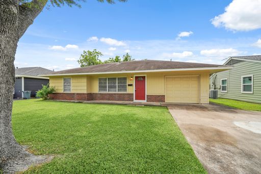 3 Bedroom House – 1605 Pugh Dr, Galena Park, TX 77547-2127