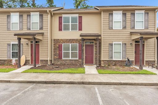 Charming Boyington Place Townhome Near Camp Lejeune!