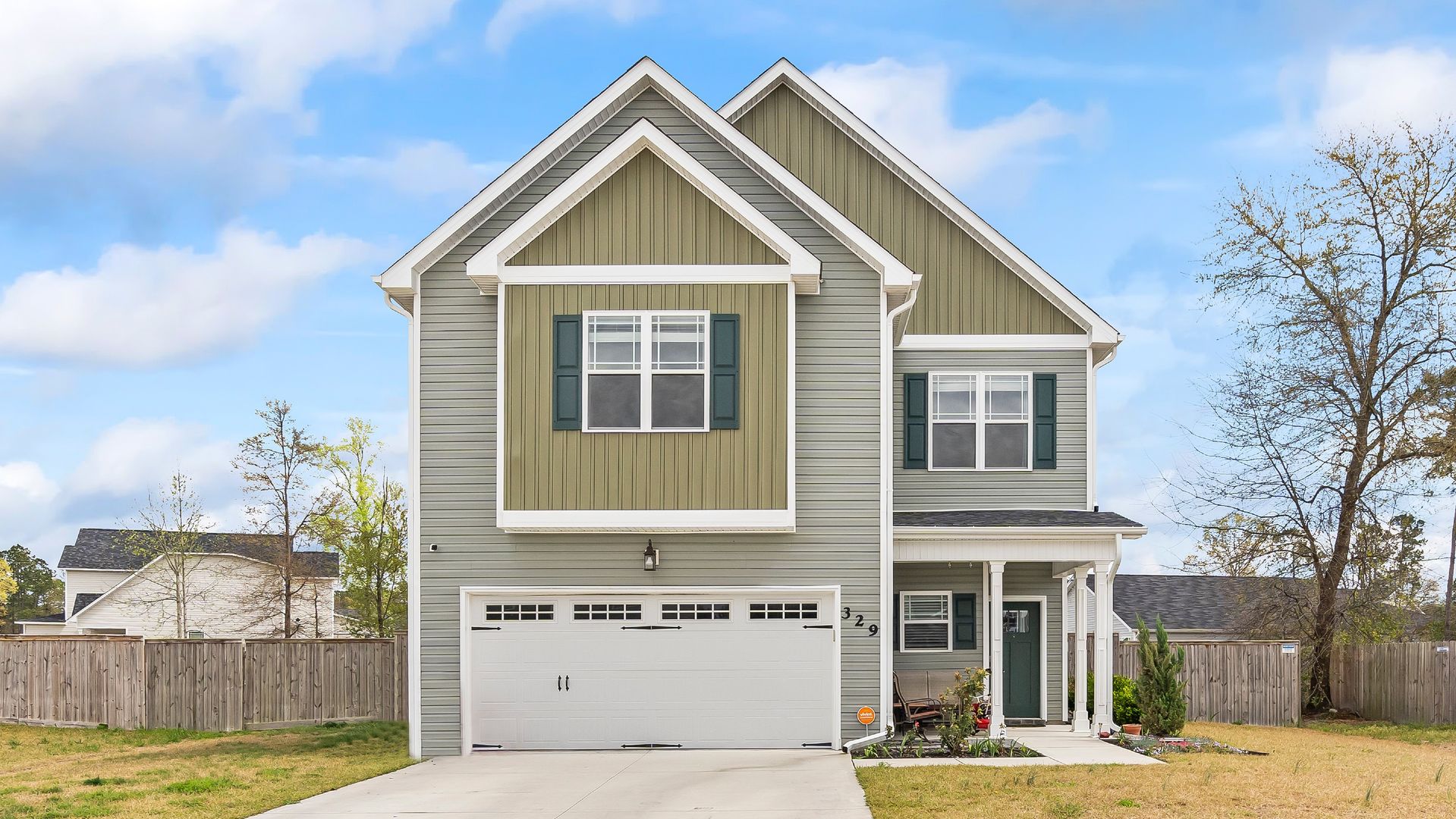 Jacksonville House: 329 Adobe Lane