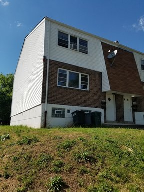 Amenity Filled Unit - Northeast – photo 1