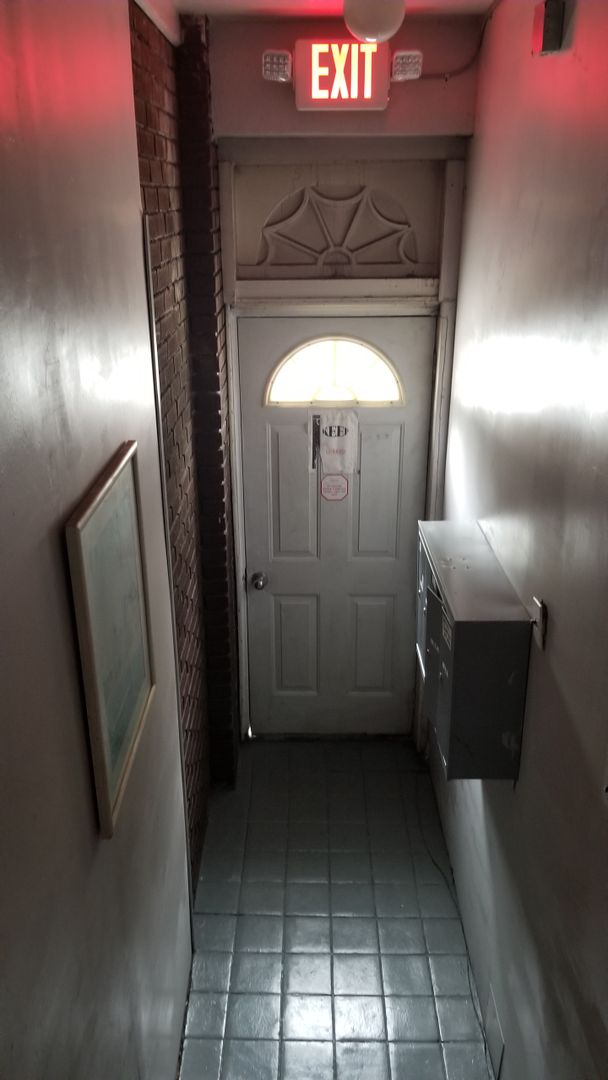 Philadelphia Apartment: 5235 Oxford Ave.