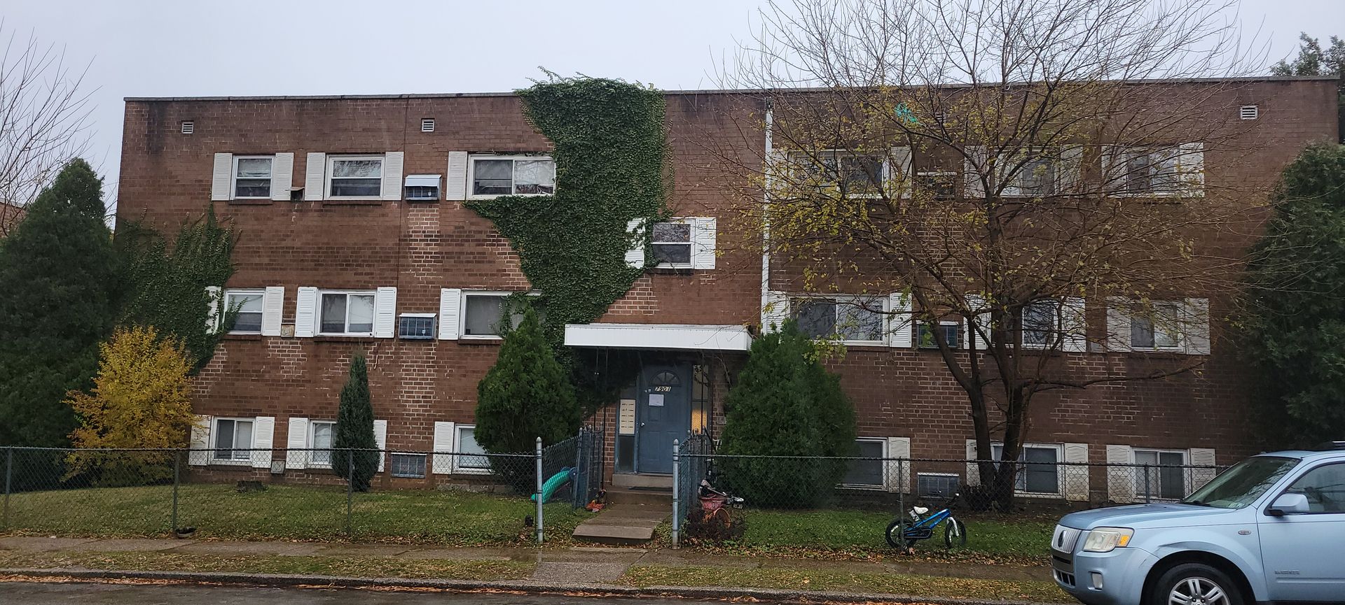 Philadelphia Apartment: 7901 Dungan Rd.