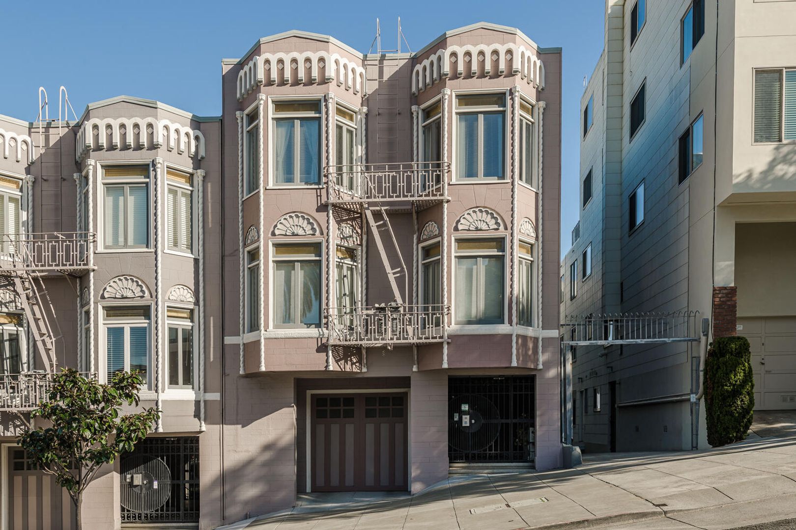 San Francisco Apartment: 1125 Dolores Street