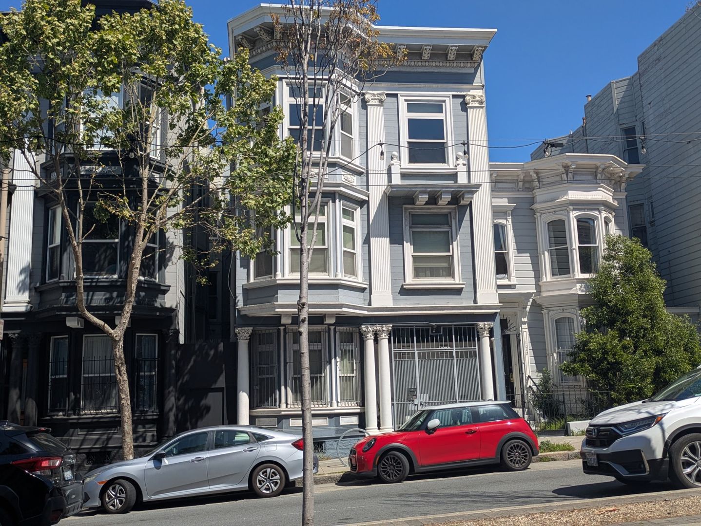 San Francisco Apartment: 1048- 1052 Divisadero Street