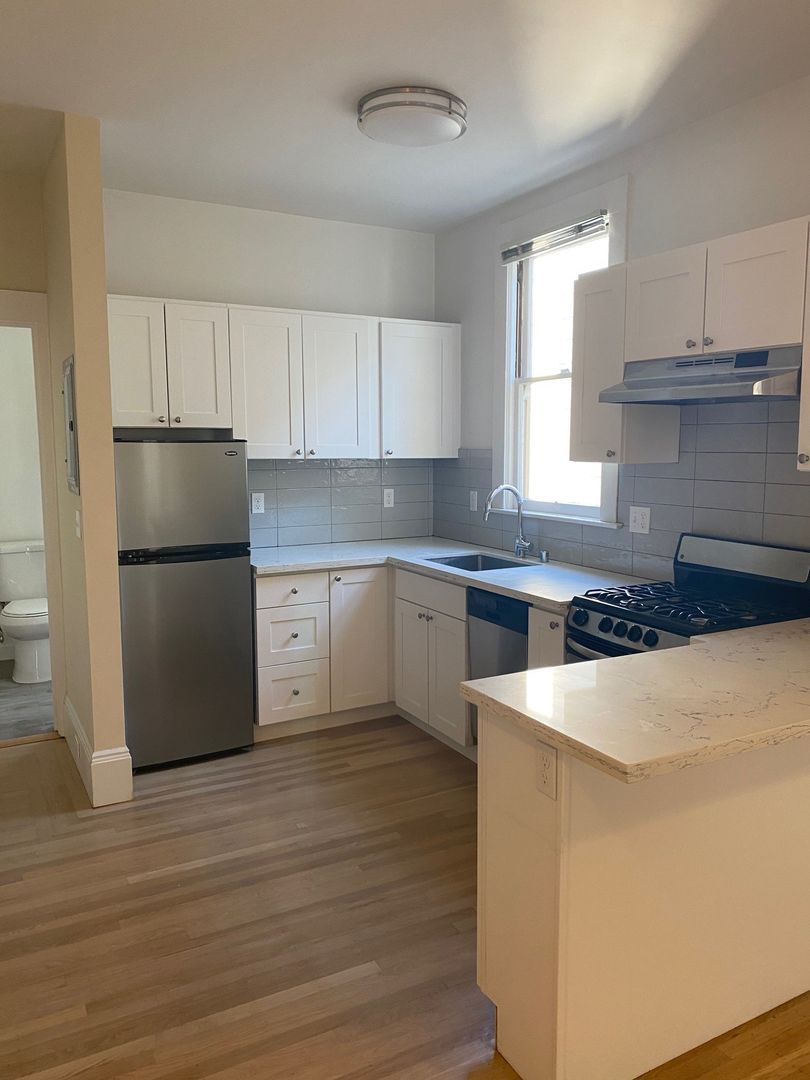 San Francisco Apartment: 3988-3998 18th Street