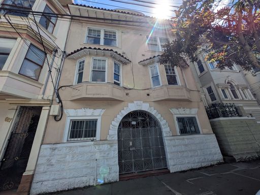 Efficiency Studio Available in Cole Valley/Parnassus Heights – photo 1