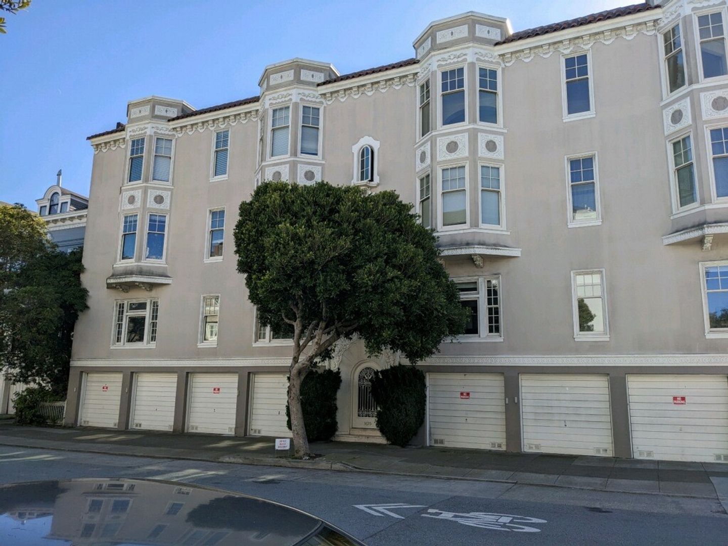 San Francisco Apartment: 3699 Clay Street