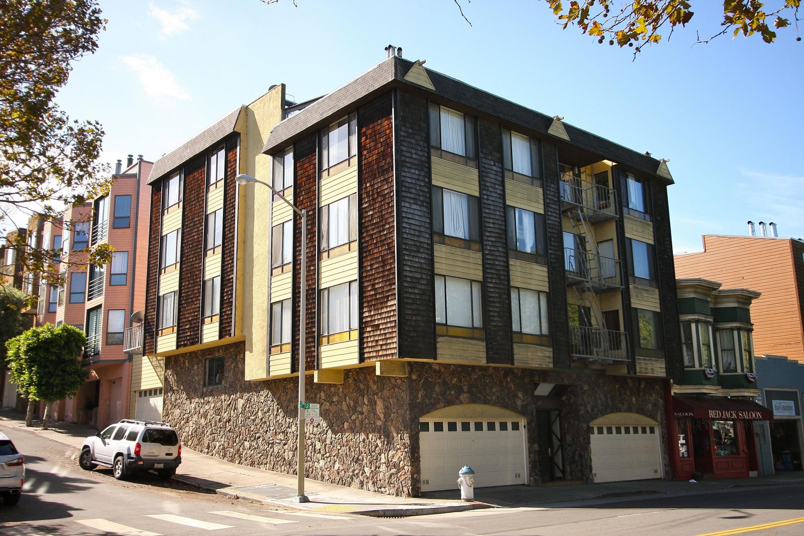 San Francisco Apartment: 125 Bay Street