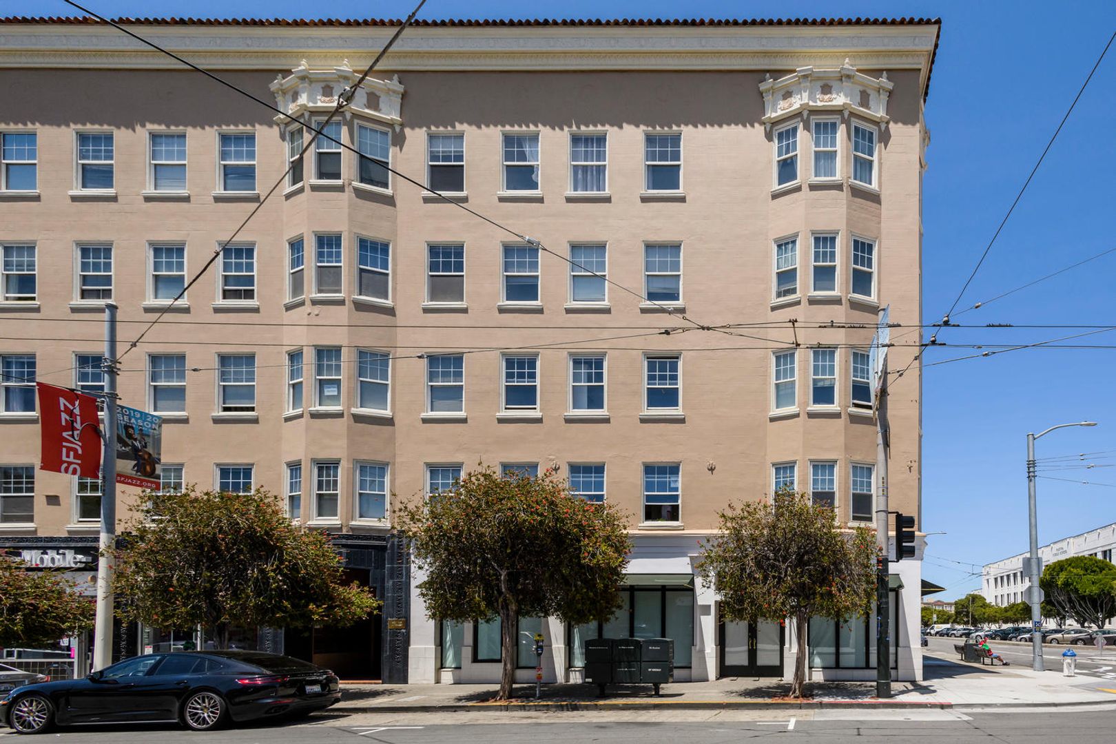 San Francisco Apartment: 2010 Chestnut St.
