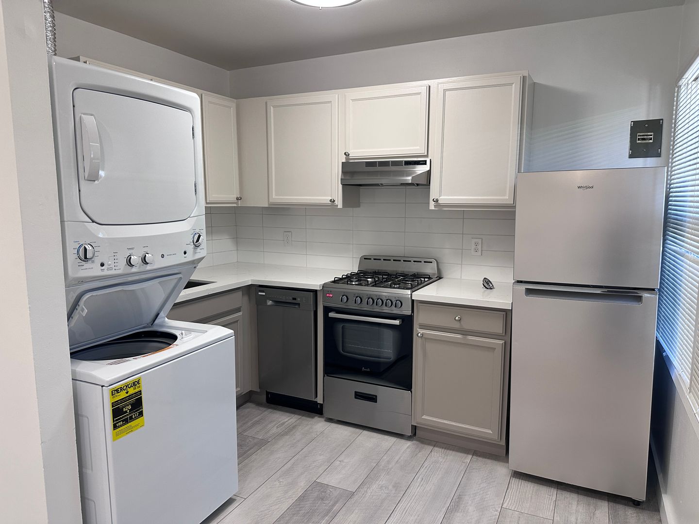 San Francisco Apartment: 3210-3240 Vicente