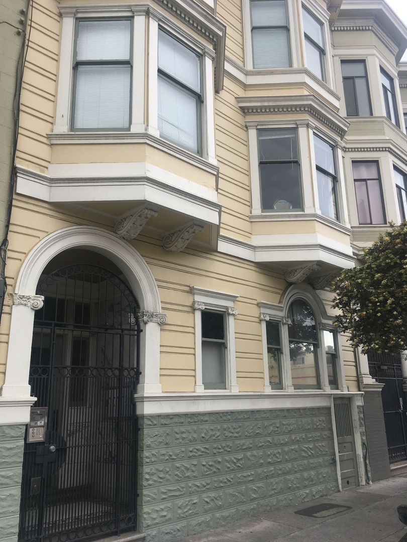 San Francisco Apartment: 33 Guerrero Street