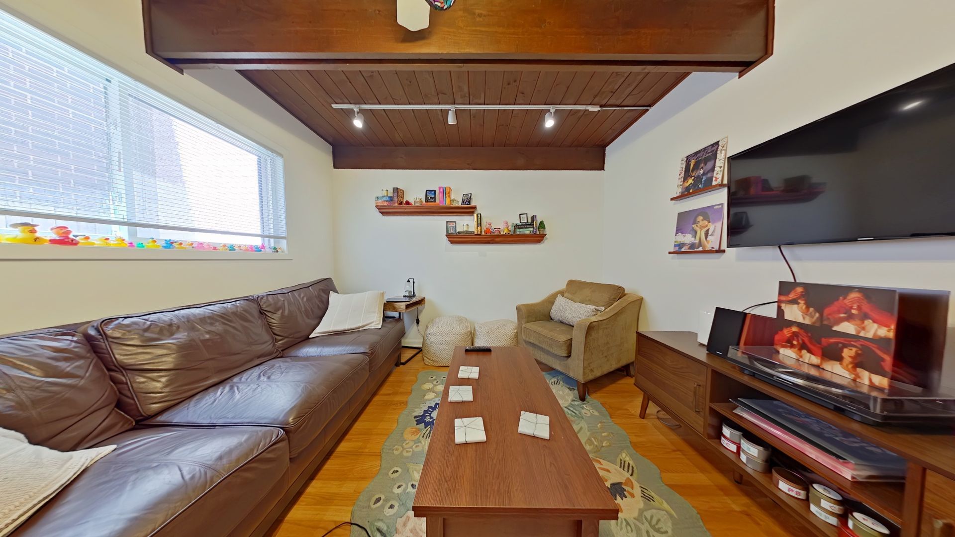 Chicago Apartment: 719 W. Buckingham Pl.