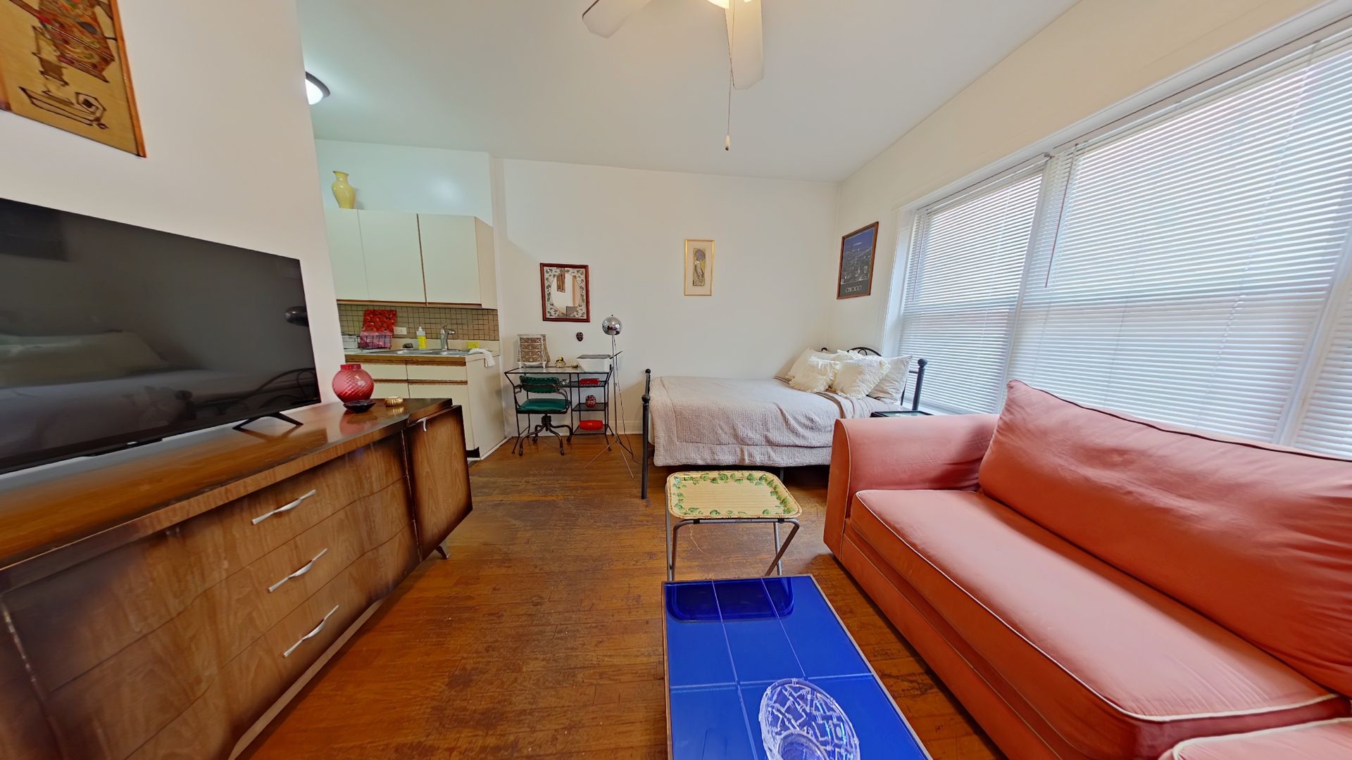 Chicago Apartment: 4649 N. Malden St.
