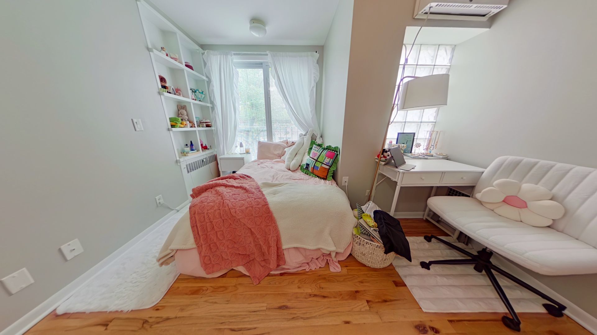 Chicago Apartment: 1247 N. State St.