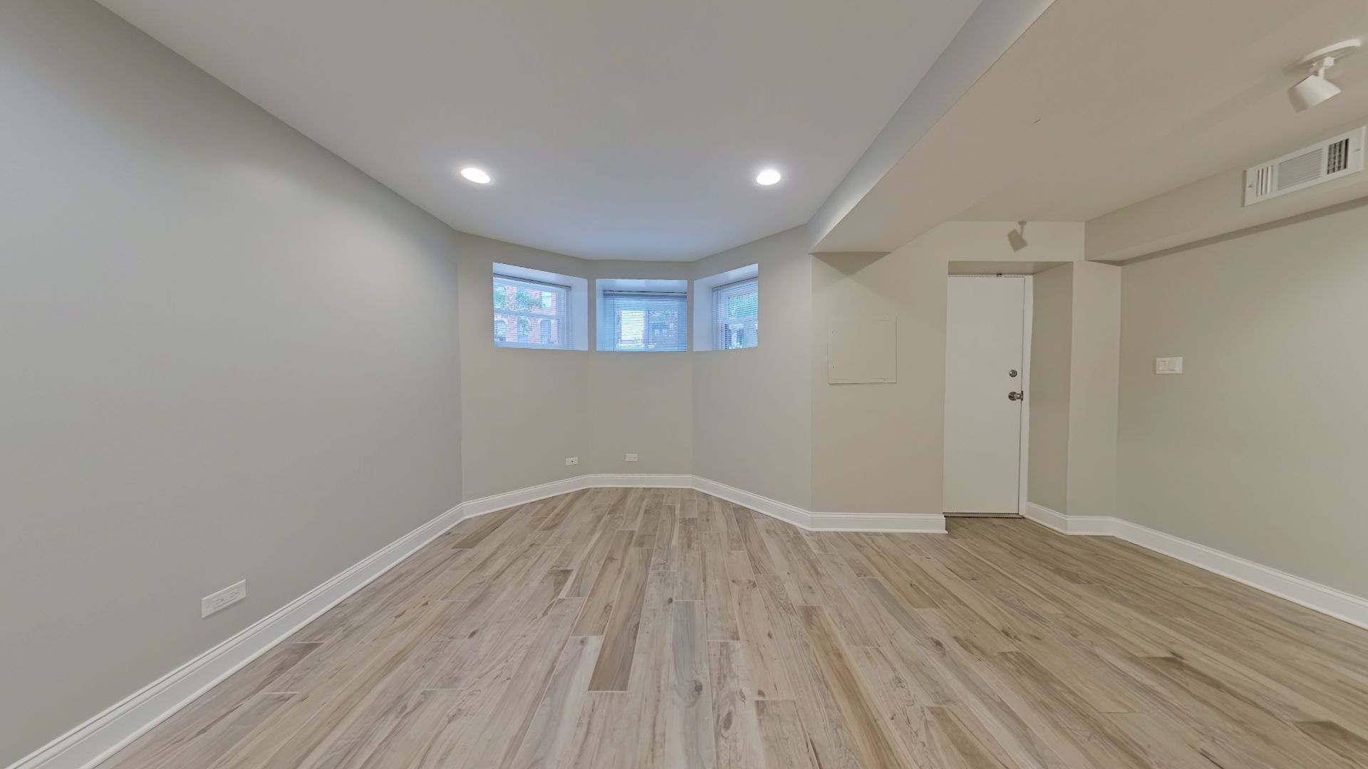 Chicago Apartment: 2455 N. Seminary Ave.