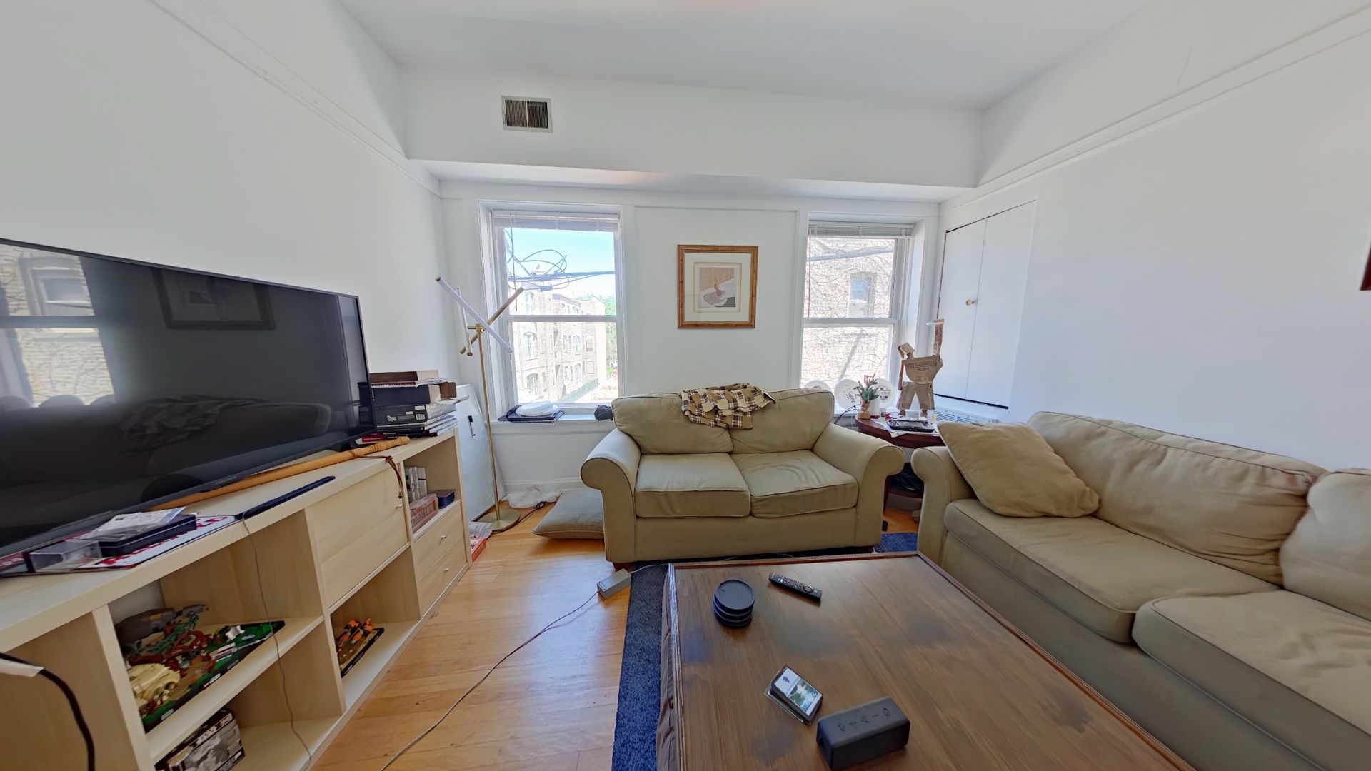 Chicago Apartment: 4649 N. Malden St.