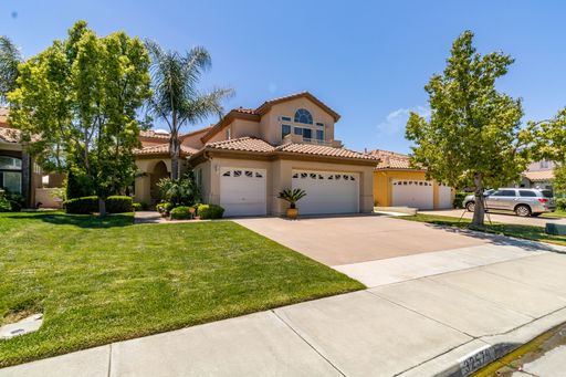 32579 Valentino Way Temecula, CA – photo 1