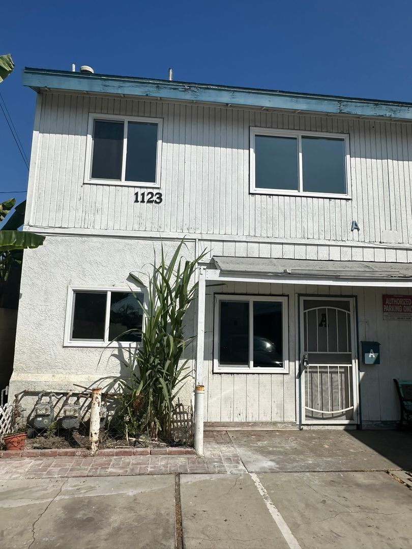 Santa Ana Apartment: 1123 Highland Street