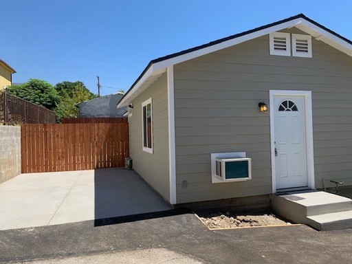 Standalone Cottage Available FOR RENT NOW!!
