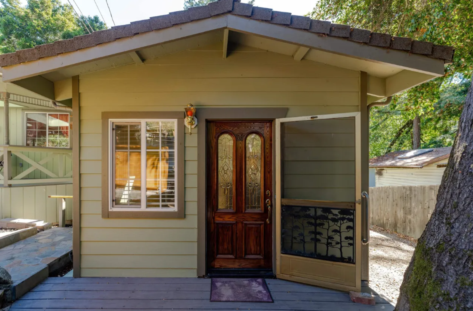 Boulder Creek Multiplex: 475 River View Drive