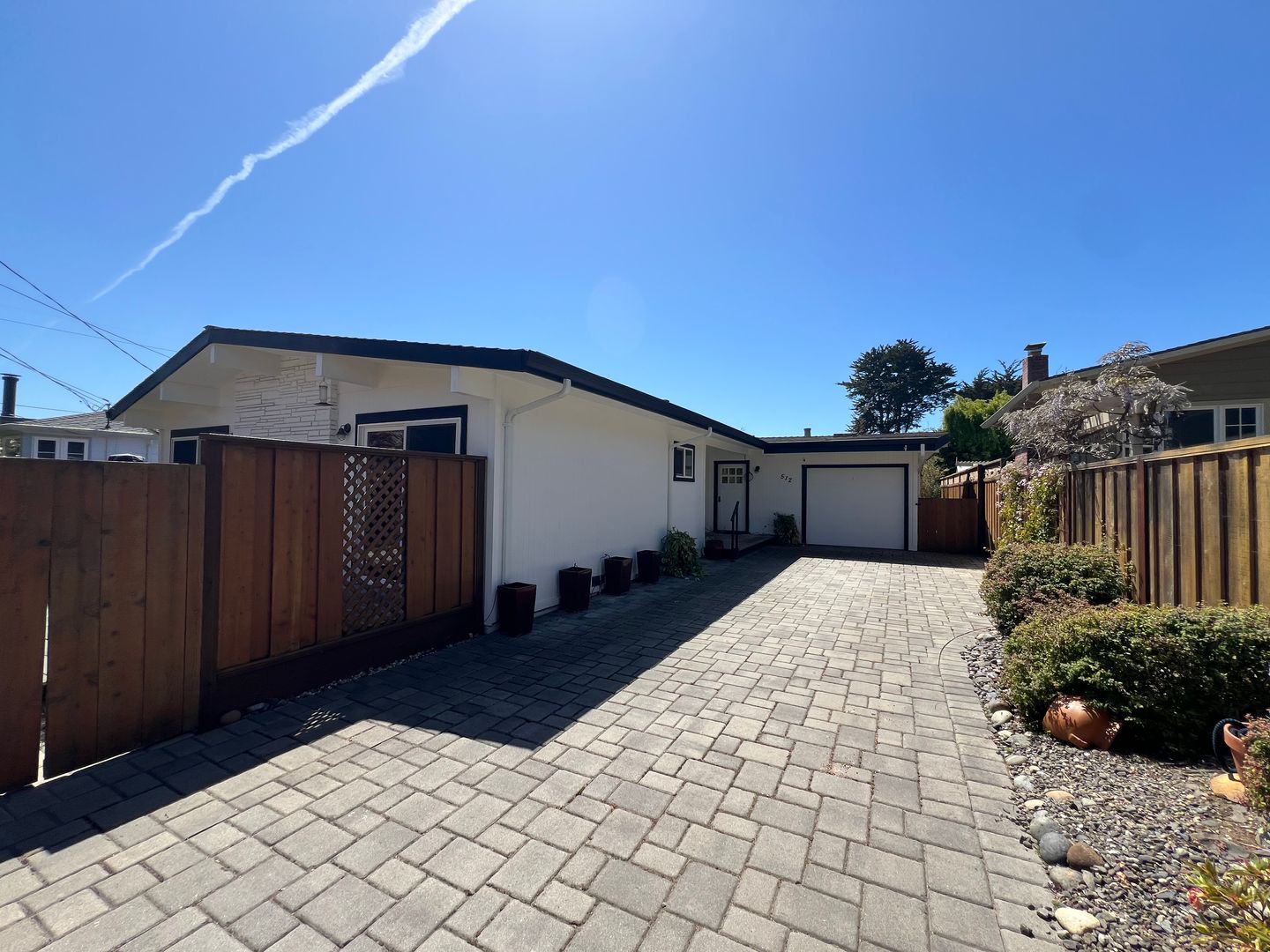 Aptos House: 512 Cliff Drive