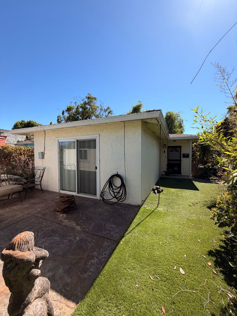 Santa Cruz House: 502 Errett Circle