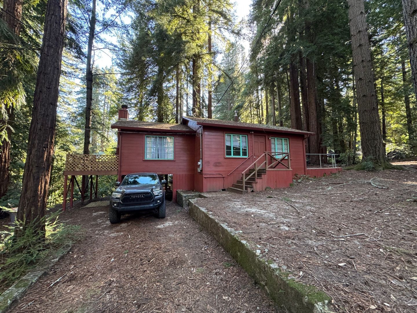 Felton House: 1715 Upper Scenic Drive