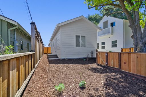 Newer ADU in Convenient Santa Cruz Location!! – photo 1