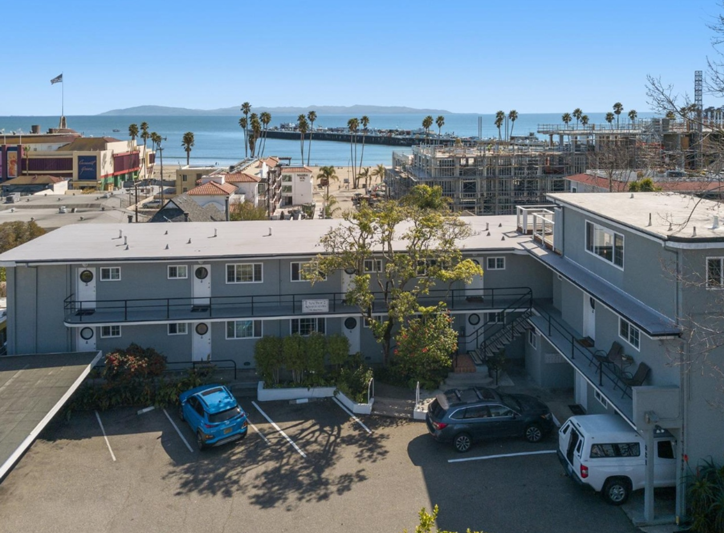 Santa Cruz Apartment: 321 2nd Street