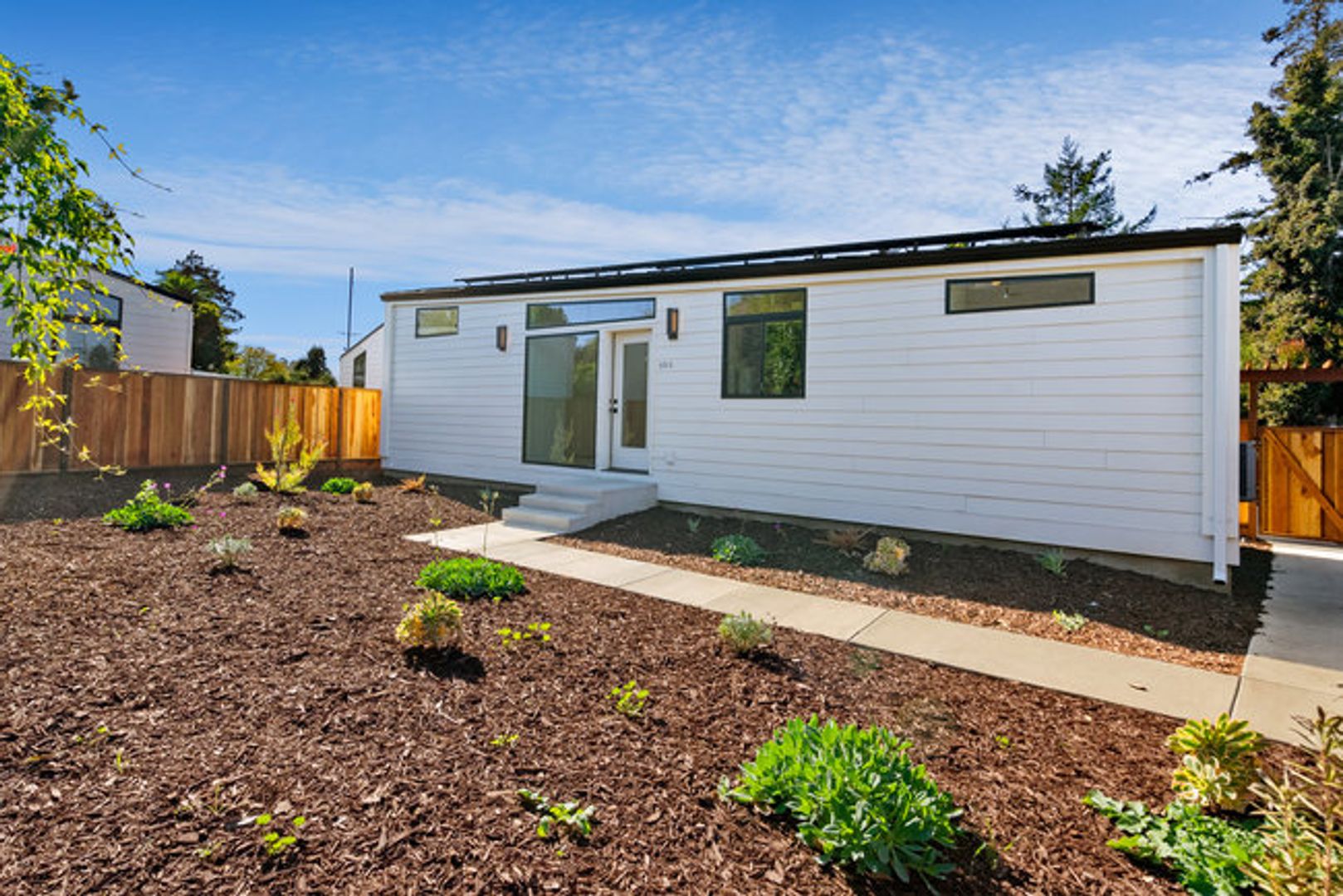 Santa Cruz Apartment: 1570 7th Ave