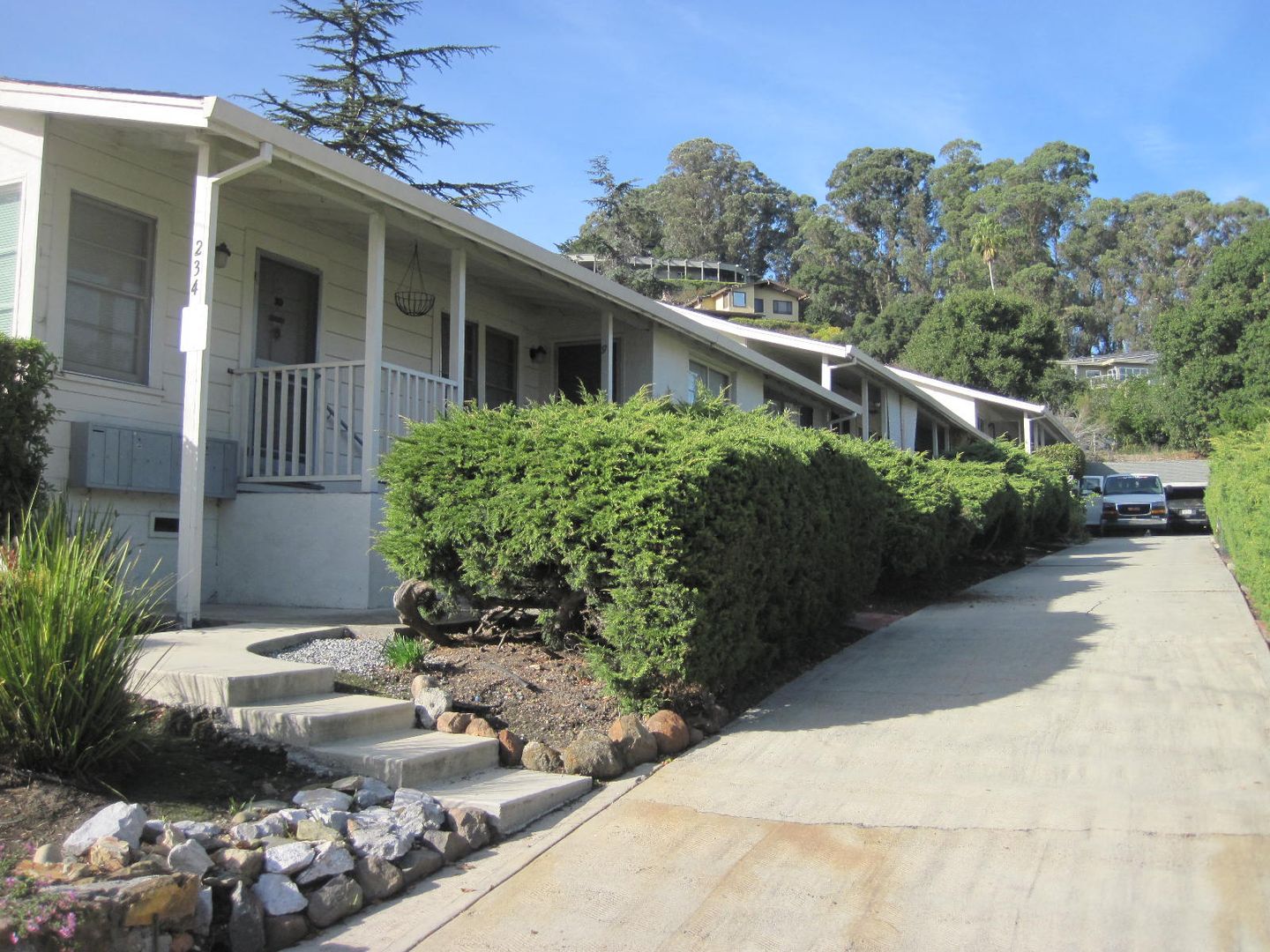 Santa Cruz Apartment: 234 High St