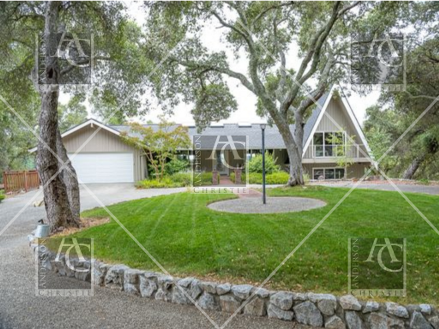 4 bedroom 3 bath home in Scotts Valley