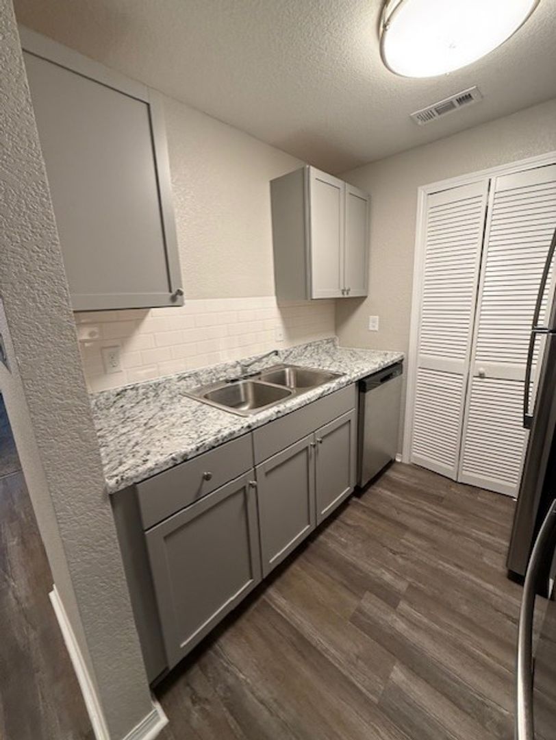 Wichita Apartment: 2701 S. Emporia St.