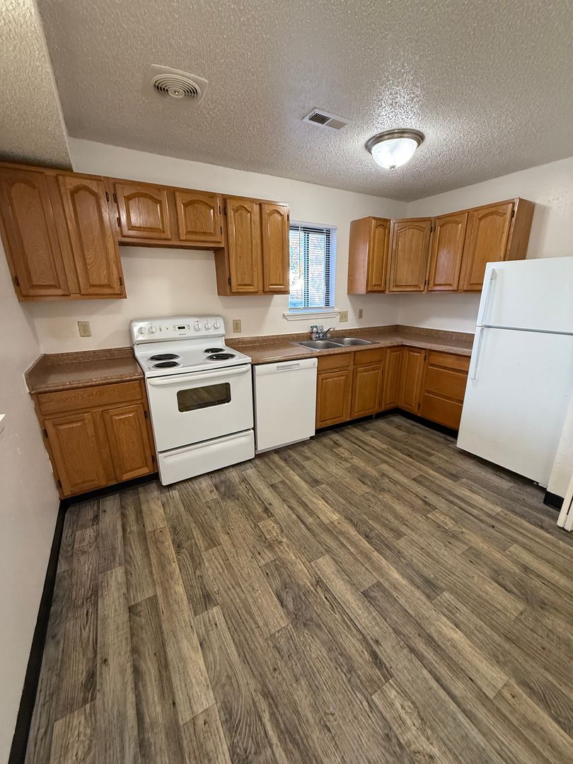 Wichita Apartment: 2701 S. Emporia St.