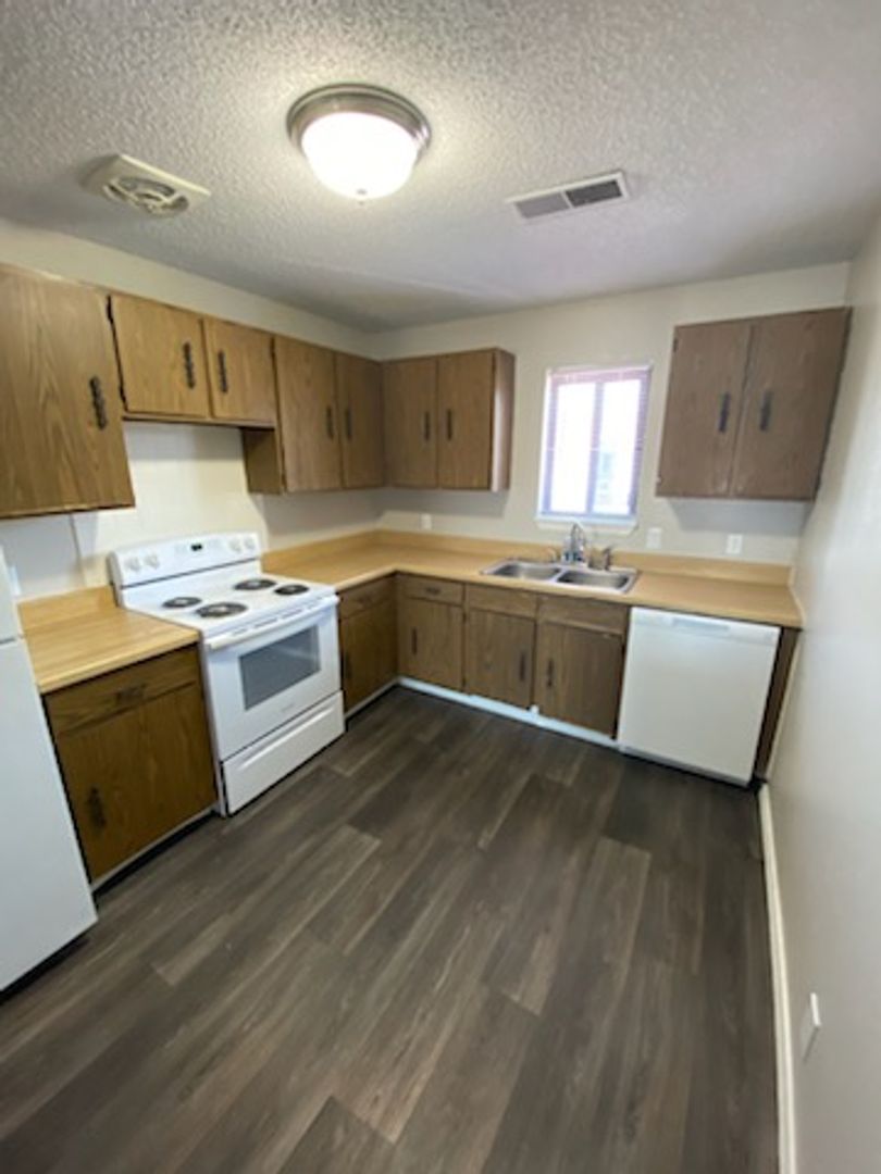 Wichita Apartment: 2701 S. Emporia St.